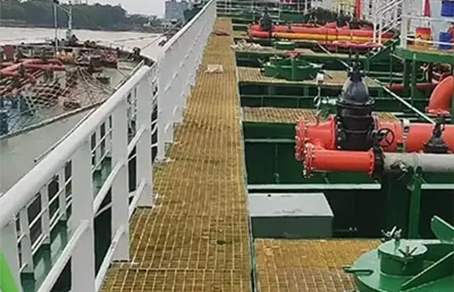 Brazilské ropné tankery nainstalují radarové měřiče úrovně